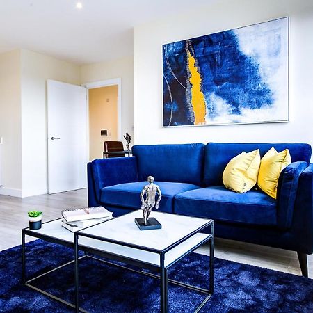 Hybrid Resi - London, Sutton With Onsite Car Parking Apartment Cheam Exterior photo